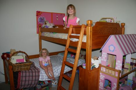 IMG_5088 g and c bunk together