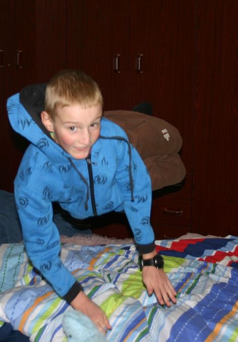 jumping pile 11 y old IMG_0304